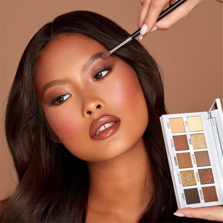 Kylie Eyeshadow Palette🤩🩷💗